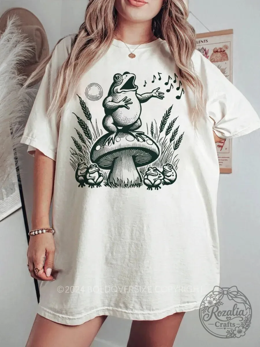 Vintage Frog Solo Crusher T-Shirt, Cottagecore Aesthetic Toad Mushroom Tee